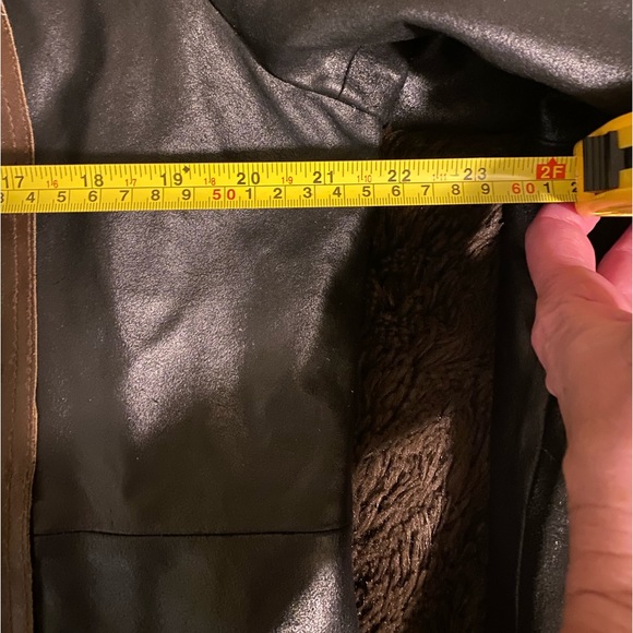 Adorable large leather jacket zippered pockets cool inside pocket for phone,etc. - Picture 10 of 10